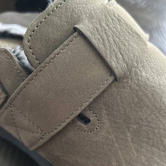 ✨Sold✨Dr. Martens Jorge ll Fur Line Khaki Mule Clog Tumbled Leather Mens Size 10 - Picture 6 of 11